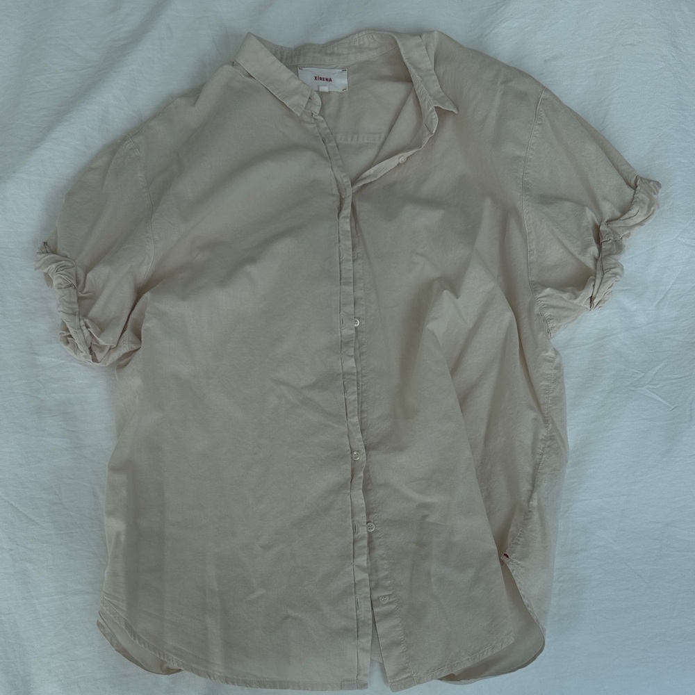 Xirena light sand Channing top